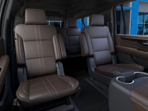 New 2026 Chevrolet Suburban High Country AWD/4WD image 17
