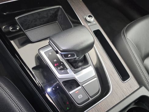 Certified 2024 Audi Q5 2.0T Premium AWD/4WD image 33