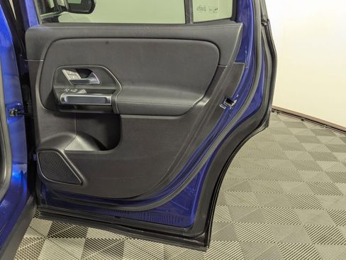 Used 2021 Mercedes-Benz GLB 250 image 57