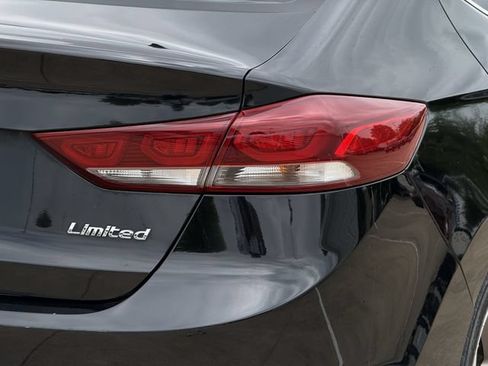 Used 2017 Hyundai Elantra Limited w/ Limited Ultimate Package 09 FWD image 7