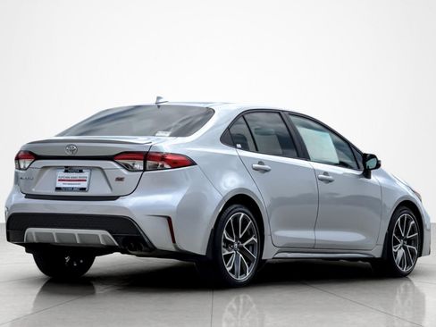 Used 2021 Toyota Corolla SE FWD image 5