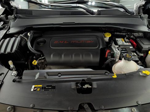 Used 2022 Jeep Compass Limited image 28