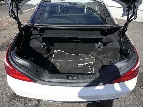 Used 2015 Mercedes-Benz SL 550 w/ White Arrow Edition image 20