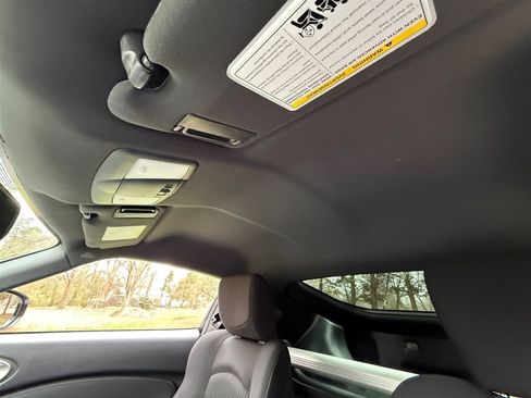 Used 2020 Nissan 370Z Coupe image 51