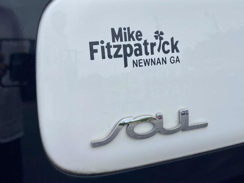 Used 2016 Kia Soul FWD image 28