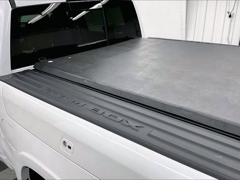 Used 2025 RAM 1500 Limited AWD/4WD image 35