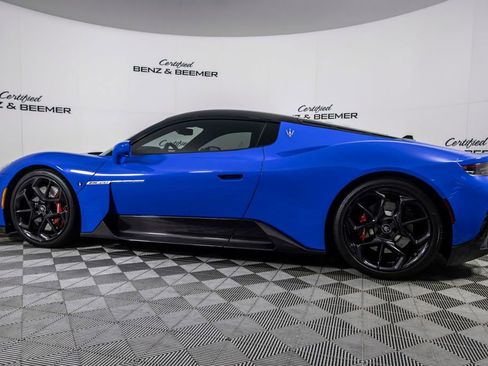 Used 2022 Maserati MC20 Coupe image 13