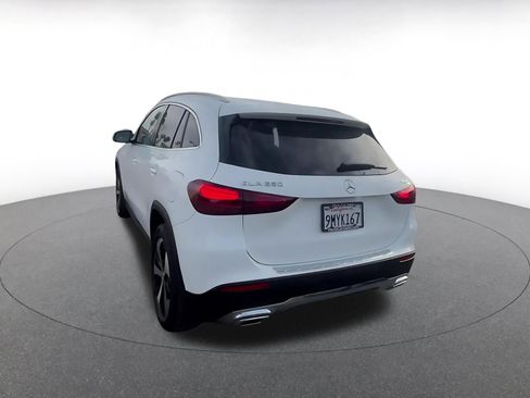 Used 2025 Mercedes-Benz GLA 250 4MATIC image 11