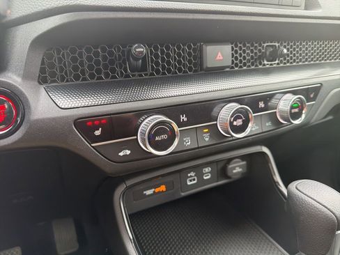 Certified 2024 Honda CR-V EX image 32