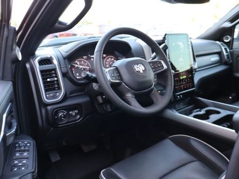 Used 2025 RAM 2500 Laramie AWD/4WD image 15