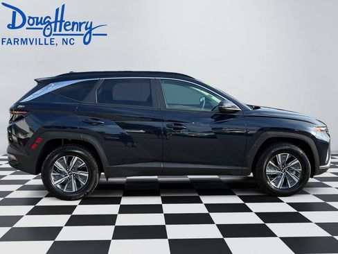 Used 2023 Hyundai Tucson Blue AWD/4WD image 6