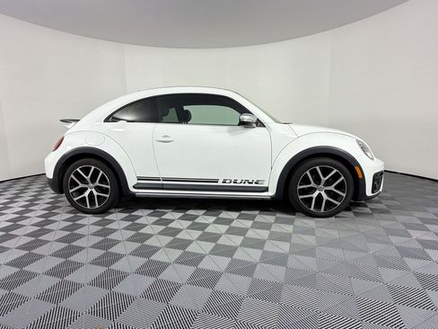 Used 2017 Volkswagen Beetle 1.8T Dune image 11