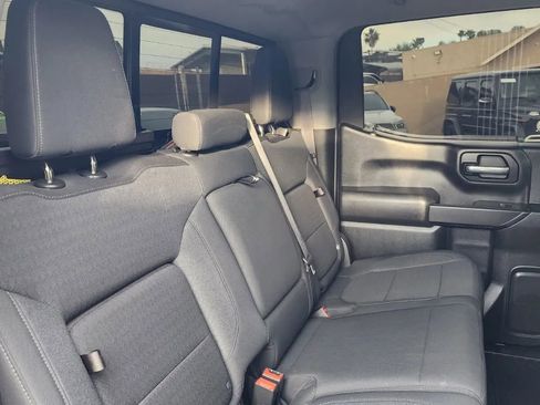 Used 2022 Chevrolet Silverado 1500 LT w/ Convenience Package II image 21