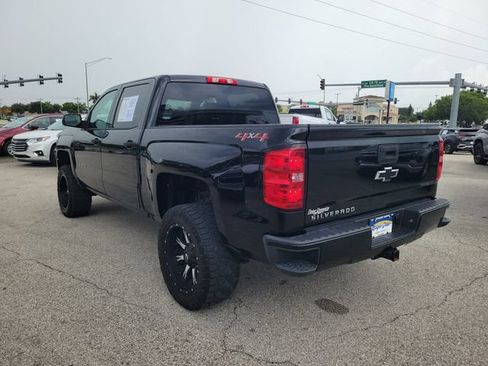 Used 2018 Chevrolet Silverado 1500 Custom w/ Custom Value Package AWD/4WD image 3