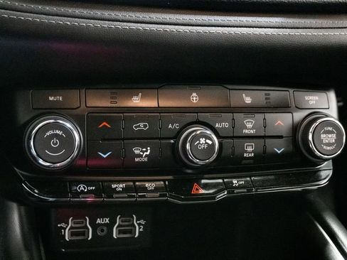 Certified 2024 Dodge Durango SXT AWD/4WD image 14