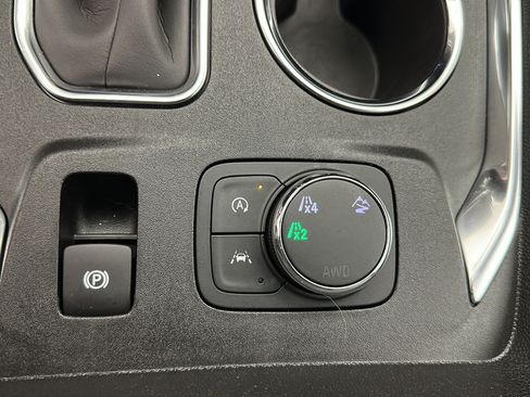 Used 2023 Chevrolet Traverse LS w/ Safety Package AWD/4WD image 22
