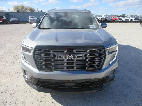 New 2026 GMC Acadia Denali Ultimate FWD image 11