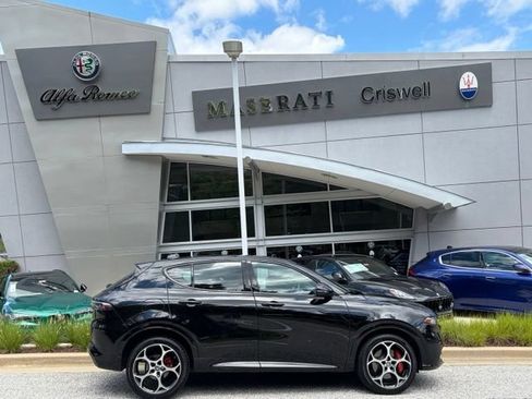 Used 2025 Alfa Romeo Tonale w/ Premium Package AWD/4WD image 3