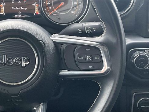 Used 2023 Jeep Gladiator Overland AWD/4WD image 13