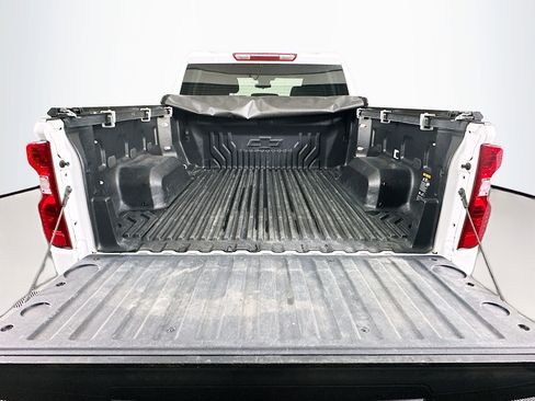 Used 2023 Chevrolet Silverado 1500 LT image 28