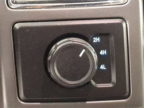 Used 2020 Ford F150 XLT w/ Equipment Group 302A Luxury image 25