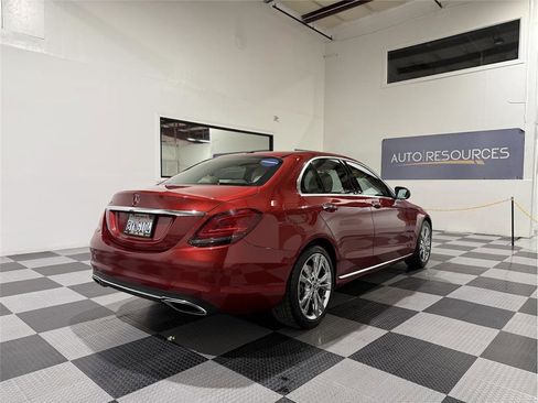 Used 2019 Mercedes-Benz C 300 Sedan image 5