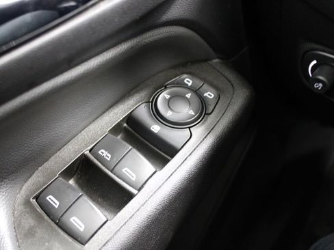 Used 2023 Chevrolet Equinox LT image 49