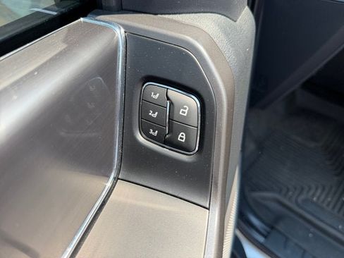 Used 2024 Ford F150 Lariat AWD/4WD image 20