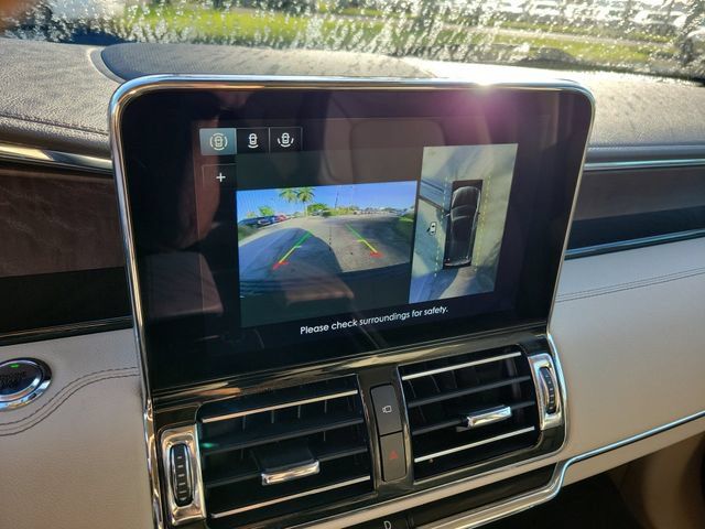 Certified 2021 Lincoln Navigator Reserve w/ Luxury Package AWD/4WD image 33