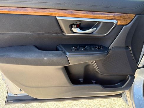 Used 2018 Honda CR-V EX image 16