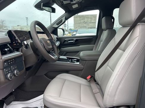 New 2026 Chevrolet Suburban LT w/ Comfort Package image 15