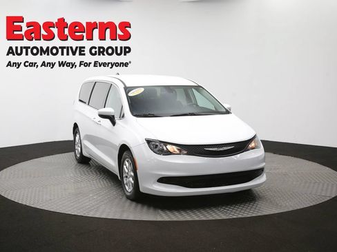 Used 2022 Chrysler Voyager LX FWD image 49