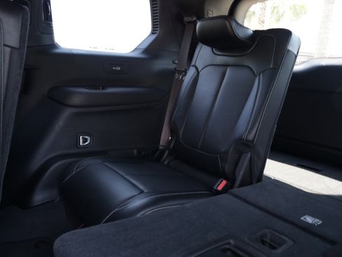 Used 2024 Jeep Grand Cherokee L Limited w/ Luxury Tech Group II image 16