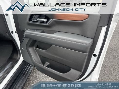 Used 2025 GMC Yukon Denali image 38