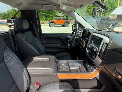Used 2018 GMC Sierra 1500 SLE w/ SLE Preferred Package RWD image 57
