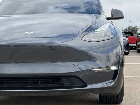 Used 2024 Tesla Model Y Long Range image 8