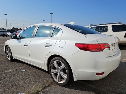 Used 2013 Acura ILX w/ Technology Package