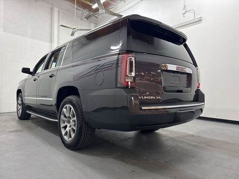 Used 2017 GMC Yukon XL Denali w/ Open Road Package image 19