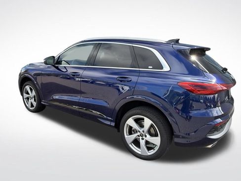 Used 2025 Audi Q5 Premium Plus AWD/4WD image 5