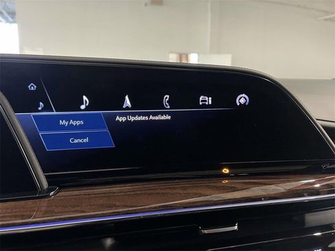 Certified 2021 Cadillac Escalade Premium Luxury Platinum image 20