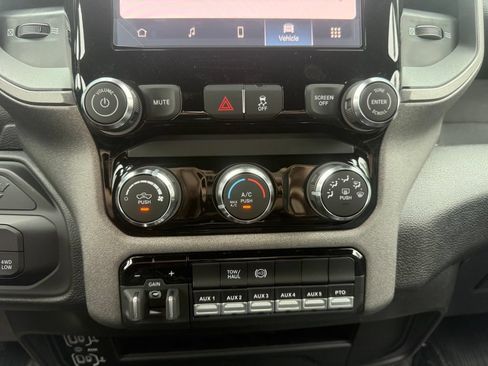 New 2026 RAM 5500 Tradesman w/ Chrome Appearance Group AWD/4WD image 24