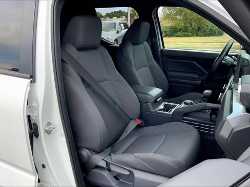 Used 2024 Toyota Tacoma SR5 image 16