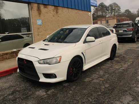 Used 2014 Mitsubishi Lancer Evolution GSR image 4