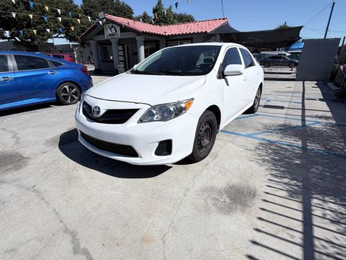 Used 2013 Toyota Corolla L image 1