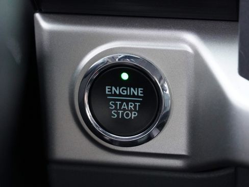 Used 2021 Ford F150 XLT w/ Equipment Group 302A High AWD/4WD image 18