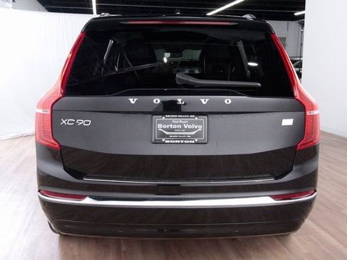 Used 2023 Volvo XC90 T8 Ultimate w/ Protection Package Premier image 4