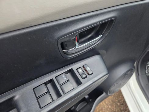 Used 2013 Toyota Yaris LE image 18