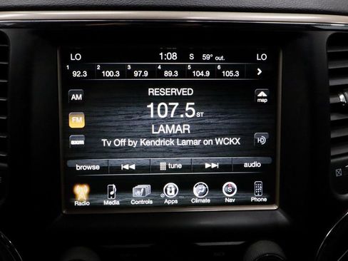 Used 2017 Jeep Grand Cherokee Limited w/ Trailer Tow Group IV image 3