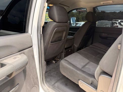 Used 2014 Chevrolet Silverado 2500 LT AWD/4WD image 6