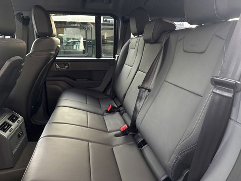 New 2025 INEOS Grenadier image 22